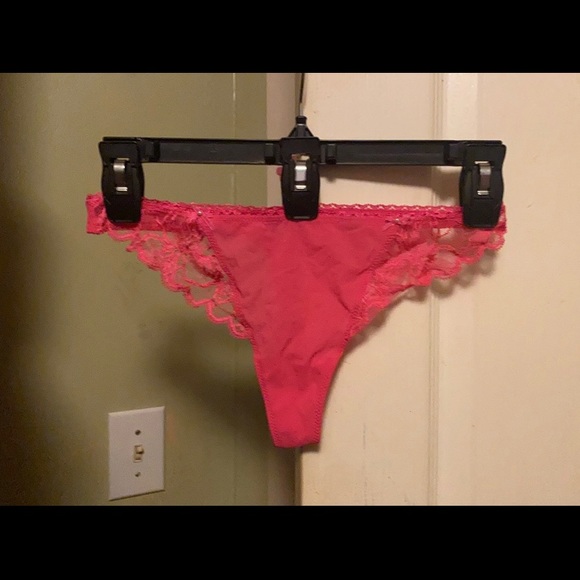 Victoria's Secret Bra & Panties - Picture 8 of 9